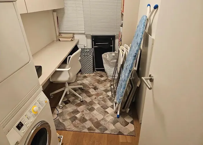 The - South Apartment *